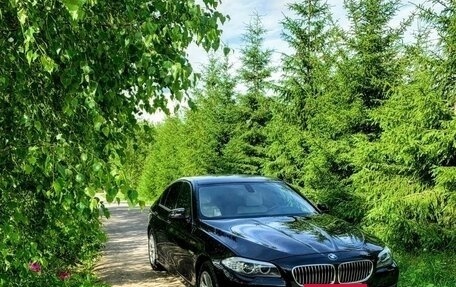 BMW 5 серия, 2011 год, 1 300 000 рублей, 2 фотография