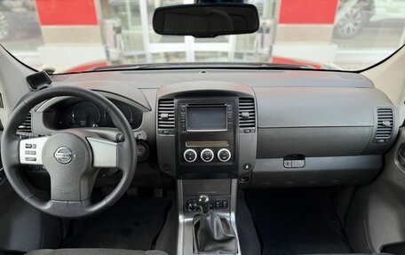 Nissan Pathfinder, 2011 год, 1 350 000 рублей, 15 фотография