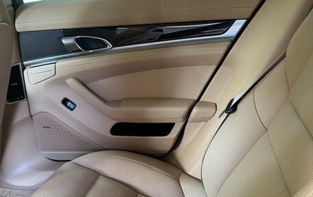 Porsche Panamera II рестайлинг, 2015 год, 3 950 000 рублей, 21 фотография