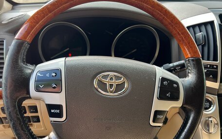 Toyota Land Cruiser 200, 2012 год, 3 399 000 рублей, 6 фотография