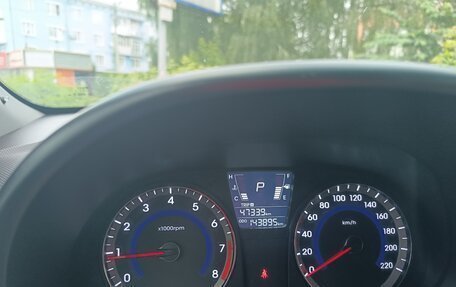 Hyundai Solaris II рестайлинг, 2013 год, 850 000 рублей, 3 фотография