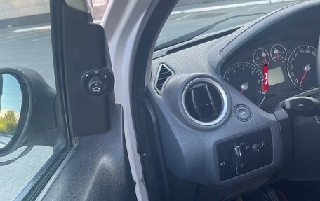Ford Fiesta, 2006 год, 400 000 рублей, 12 фотография