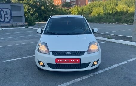 Ford Fiesta, 2006 год, 400 000 рублей, 14 фотография
