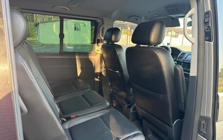 Volkswagen Caravelle T6 рестайлинг, 2018 год, 5 500 000 рублей, 9 фотография