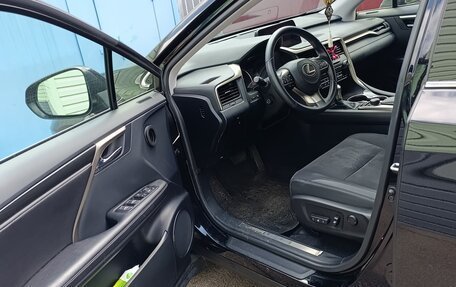 Lexus RX IV рестайлинг, 2019 год, 5 500 000 рублей, 3 фотография