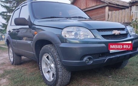 Chevrolet Niva I рестайлинг, 2009 год, 820 000 рублей, 6 фотография