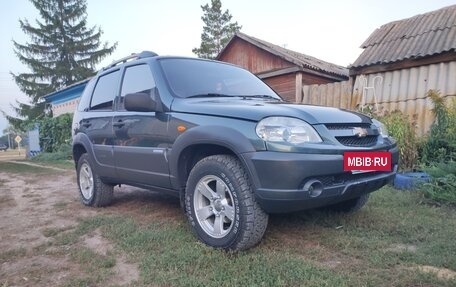 Chevrolet Niva I рестайлинг, 2009 год, 820 000 рублей, 5 фотография