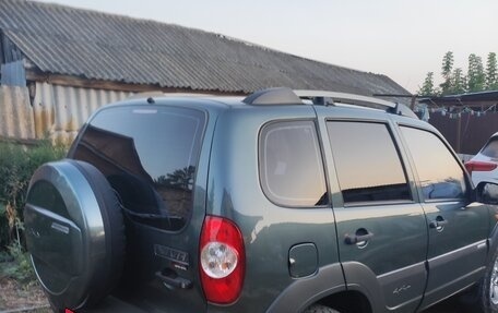Chevrolet Niva I рестайлинг, 2009 год, 820 000 рублей, 4 фотография