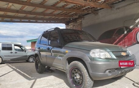 Chevrolet Niva I рестайлинг, 2009 год, 820 000 рублей, 8 фотография