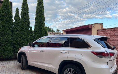 Toyota Highlander III, 2013 год, 2 980 000 рублей, 5 фотография