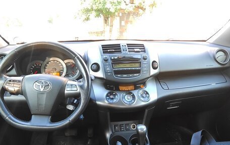 Toyota RAV4, 2011 год, 1 495 000 рублей, 4 фотография