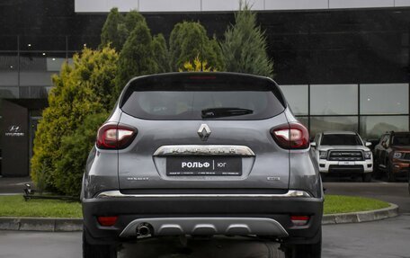 Renault Kaptur I рестайлинг, 2017 год, 1 355 000 рублей, 6 фотография