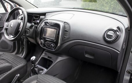 Renault Kaptur I рестайлинг, 2017 год, 1 355 000 рублей, 9 фотография