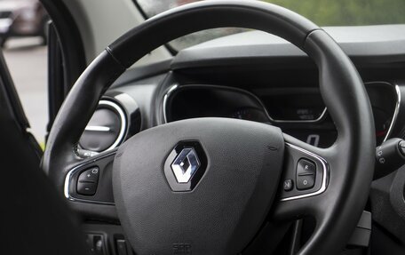 Renault Kaptur I рестайлинг, 2017 год, 1 355 000 рублей, 13 фотография