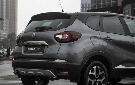 Renault Kaptur I рестайлинг, 2017 год, 1 355 000 рублей, 22 фотография