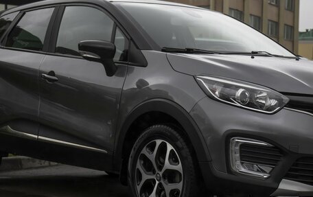 Renault Kaptur I рестайлинг, 2017 год, 1 355 000 рублей, 21 фотография
