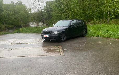 BMW 1 серия, 2010 год, 950 000 рублей, 10 фотография