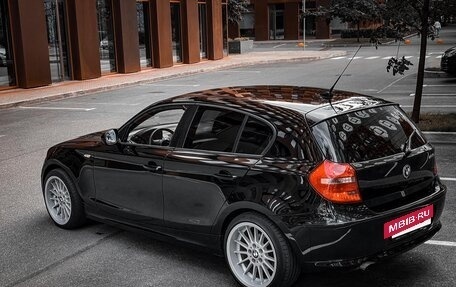 BMW 1 серия, 2010 год, 950 000 рублей, 3 фотография