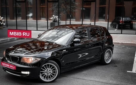 BMW 1 серия, 2010 год, 950 000 рублей, 2 фотография
