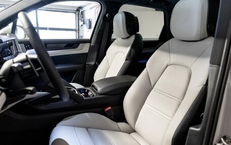 Porsche Cayenne III, 2025 год, 19 690 000 рублей, 11 фотография