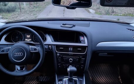 Audi A4, 2012 год, 2 100 000 рублей, 2 фотография