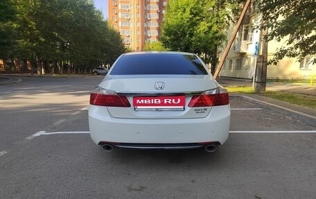 Honda Accord IX рестайлинг, 2013 год, 1 400 000 рублей, 3 фотография