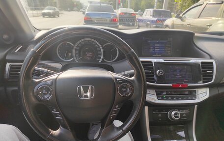 Honda Accord IX рестайлинг, 2013 год, 1 400 000 рублей, 10 фотография