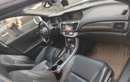 Honda Accord IX рестайлинг, 2013 год, 1 400 000 рублей, 16 фотография
