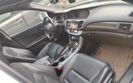 Honda Accord IX рестайлинг, 2013 год, 1 400 000 рублей, 17 фотография