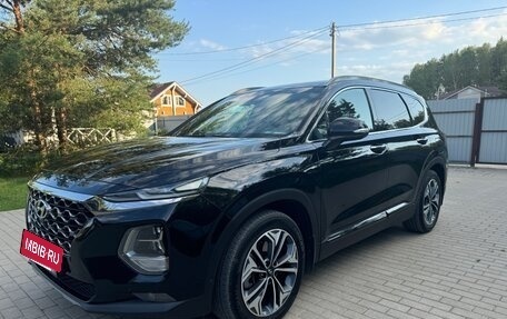 Hyundai Santa Fe IV, 2019 год, 3 200 000 рублей, 2 фотография
