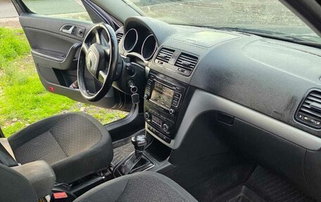 Skoda Yeti I рестайлинг, 2011 год, 603 000 рублей, 14 фотография