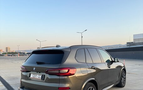 BMW X5, 2022 год, 5 750 000 рублей, 4 фотография