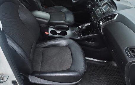 Hyundai ix35 I рестайлинг, 2014 год, 1 100 000 рублей, 11 фотография