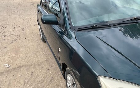 Toyota Avensis III рестайлинг, 2004 год, 580 000 рублей, 3 фотография
