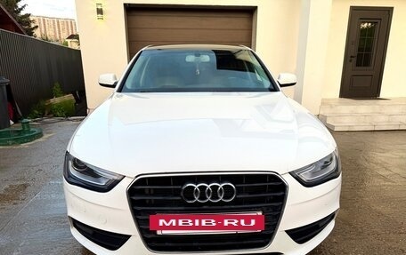 Audi A4, 2013 год, 1 325 000 рублей, 2 фотография