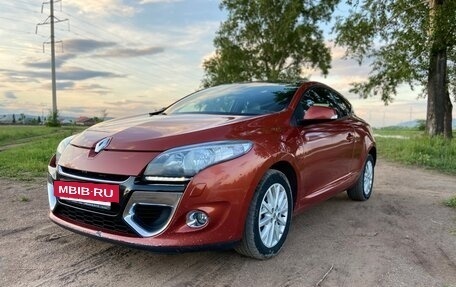 Renault Megane III, 2012 год, 650 000 рублей, 2 фотография