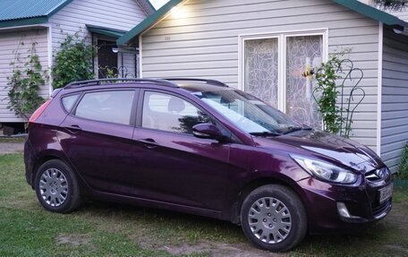 Hyundai Solaris II рестайлинг, 2011 год, 800 000 рублей, 6 фотография