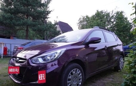 Hyundai Solaris II рестайлинг, 2011 год, 800 000 рублей, 9 фотография