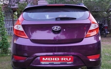 Hyundai Solaris II рестайлинг, 2011 год, 800 000 рублей, 13 фотография