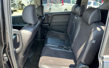 Honda Freed I, 2015 год, 1 395 000 рублей, 13 фотография