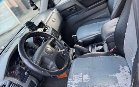 Mitsubishi Pajero III рестайлинг, 2002 год, 548 000 рублей, 11 фотография
