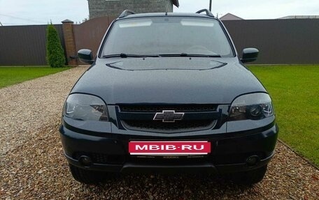 Chevrolet Niva I рестайлинг, 2013 год, 780 000 рублей, 31 фотография
