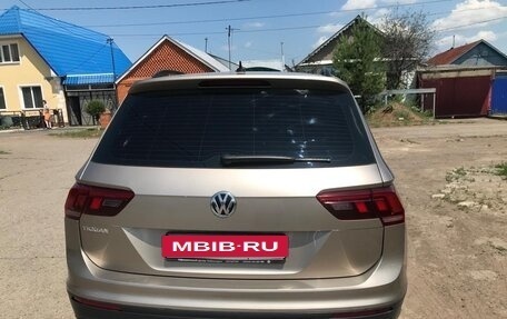 Volkswagen Tiguan II, 2020 год, 2 790 000 рублей, 2 фотография
