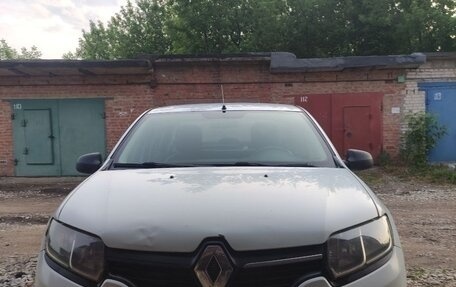 Renault Logan II, 2016 год, 600 000 рублей, 1 фотография