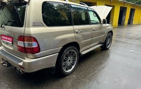 Toyota Land Cruiser 100 рестайлинг 2, 2003 год, 1 500 000 рублей, 1 фотография