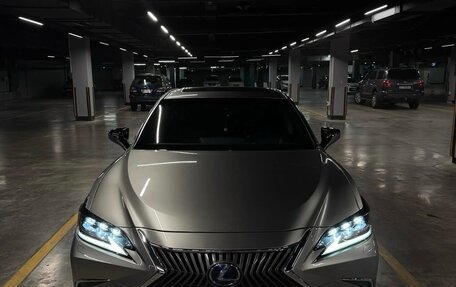 Lexus ES VII, 2021 год, 3 400 000 рублей, 1 фотография