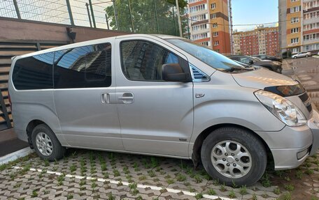 Hyundai Grand Starex Grand Starex I рестайлинг 2, 2009 год, 1 500 000 рублей, 2 фотография