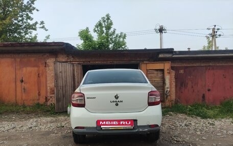 Renault Logan II, 2016 год, 600 000 рублей, 3 фотография
