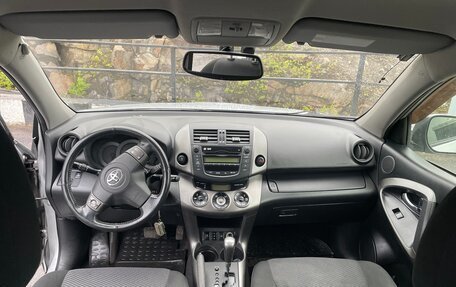 Toyota RAV4, 2012 год, 1 700 000 рублей, 8 фотография