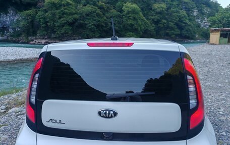 KIA Soul II рестайлинг, 2019 год, 2 000 000 рублей, 20 фотография